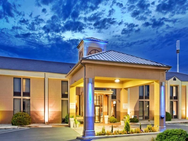 Holiday Inn Express Marshfield - Springfield Area By Ihg Eksteriør billede