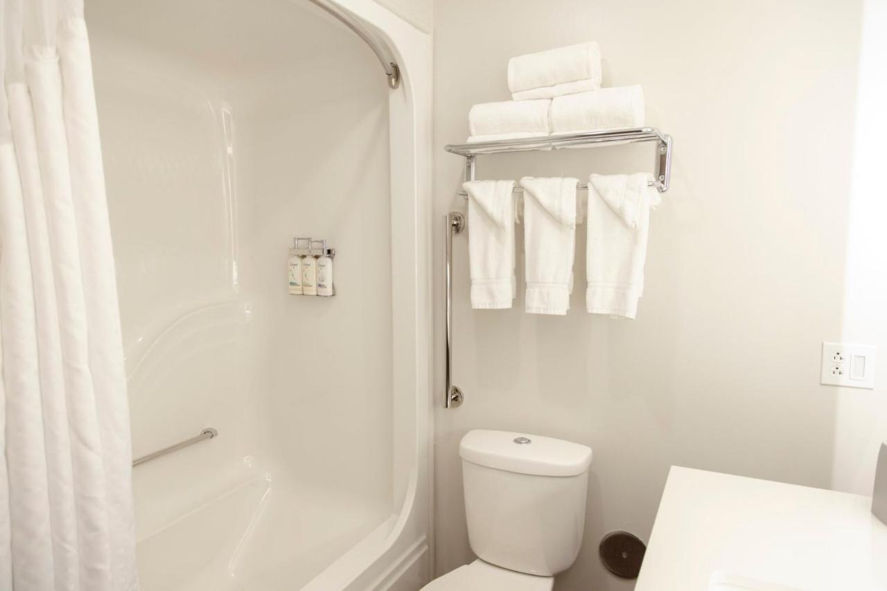 Holiday Inn Express Marshfield - Springfield Area By Ihg Eksteriør billede