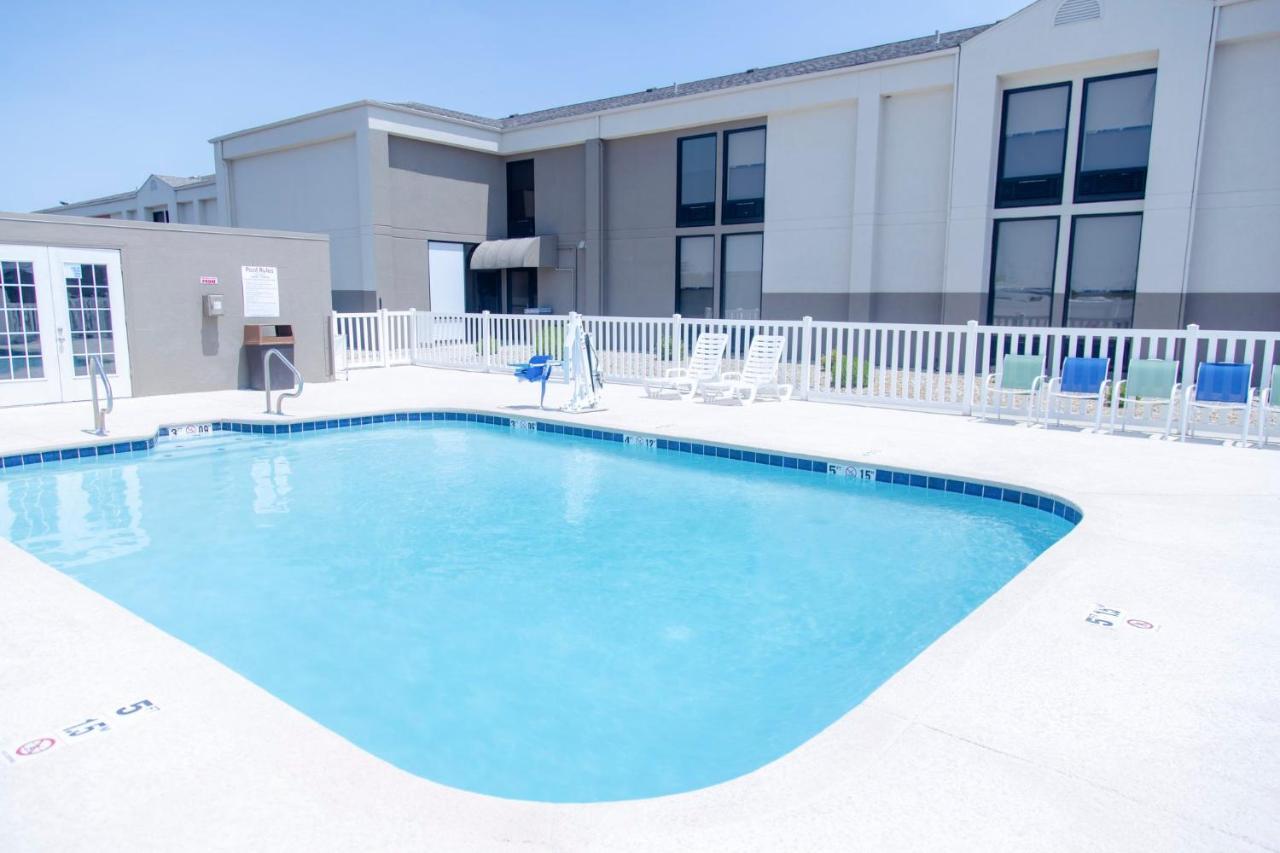 Holiday Inn Express Marshfield - Springfield Area By Ihg Eksteriør billede