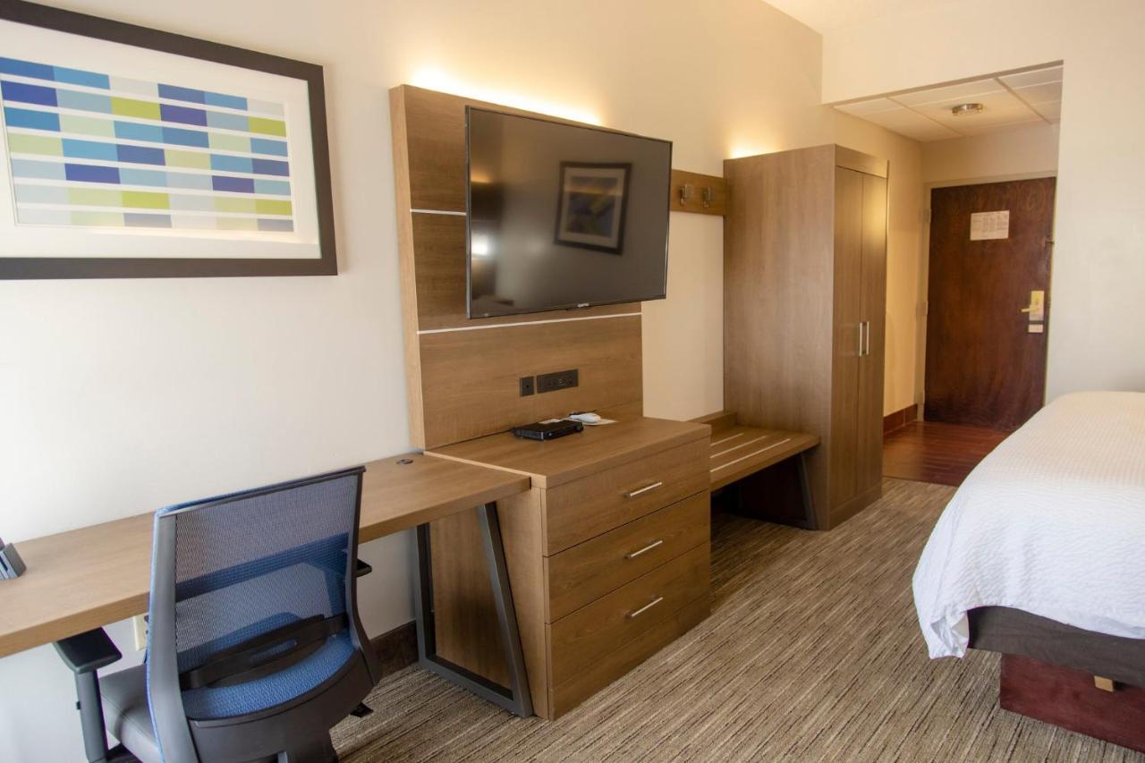 Holiday Inn Express Marshfield - Springfield Area By Ihg Eksteriør billede