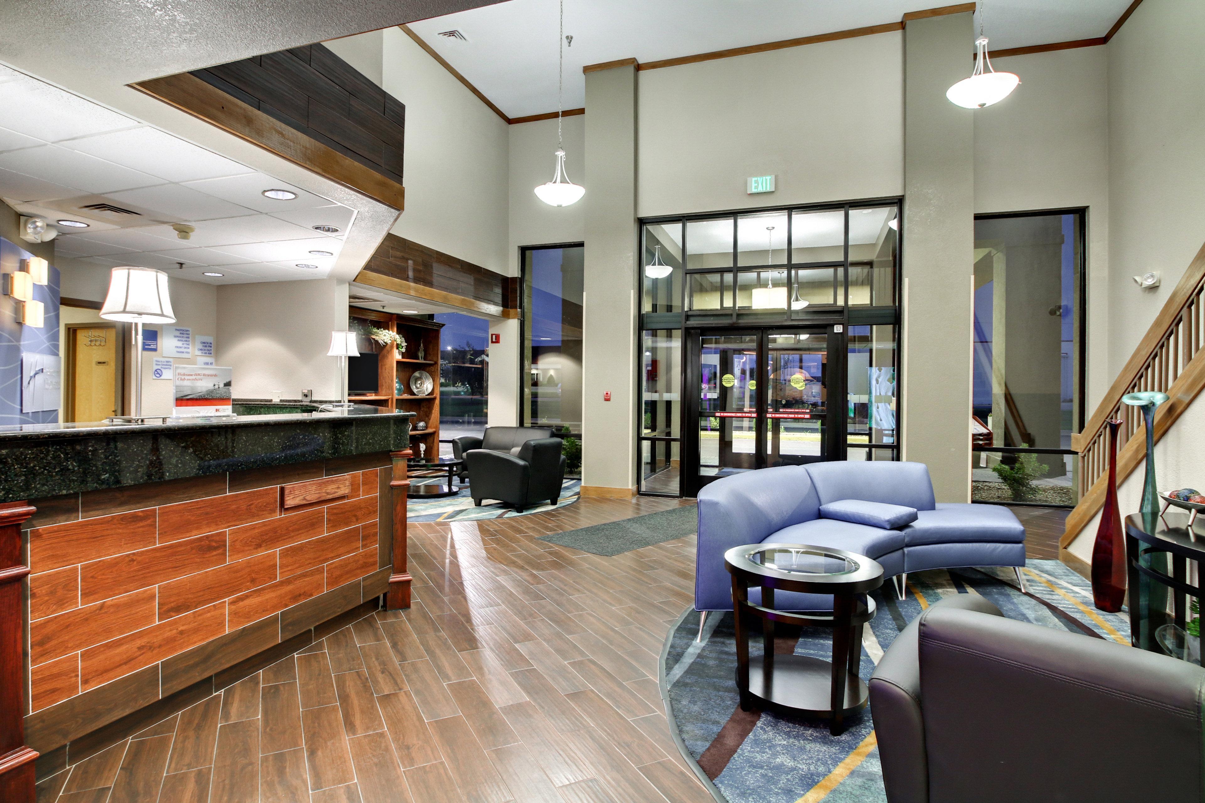 Holiday Inn Express Marshfield - Springfield Area By Ihg Eksteriør billede