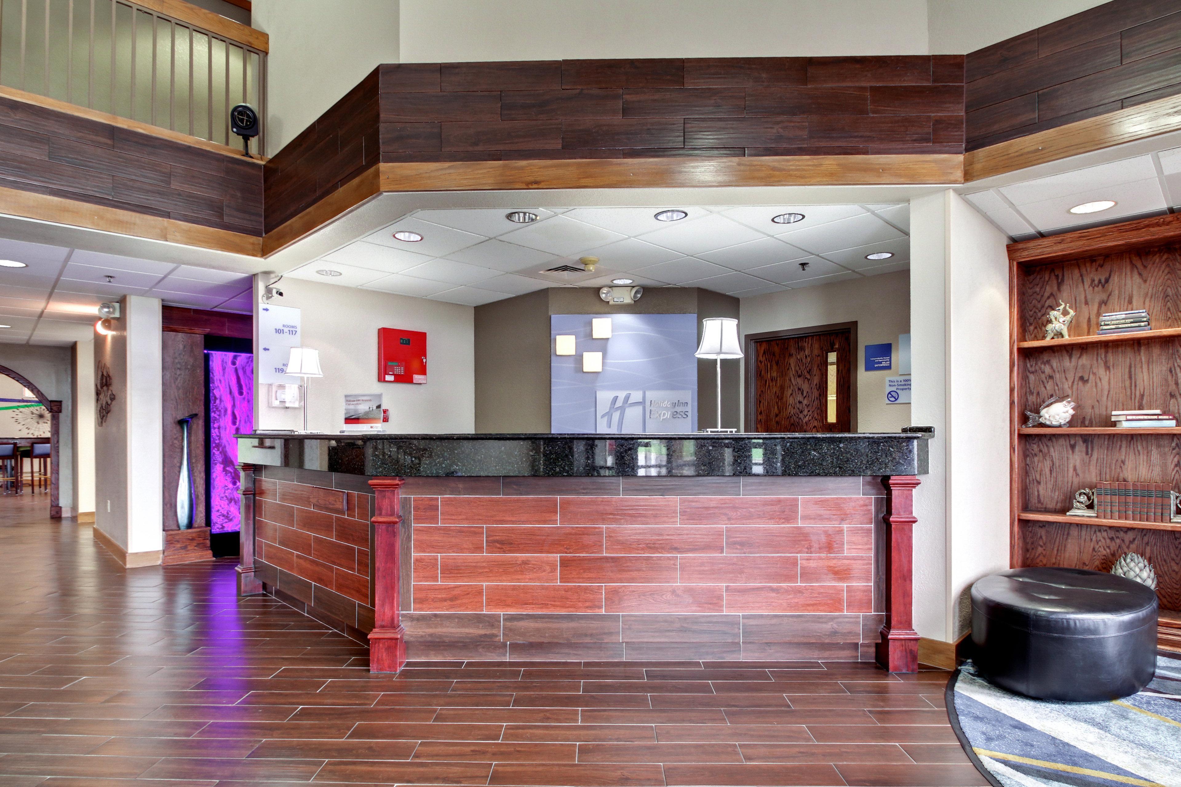 Holiday Inn Express Marshfield - Springfield Area By Ihg Eksteriør billede