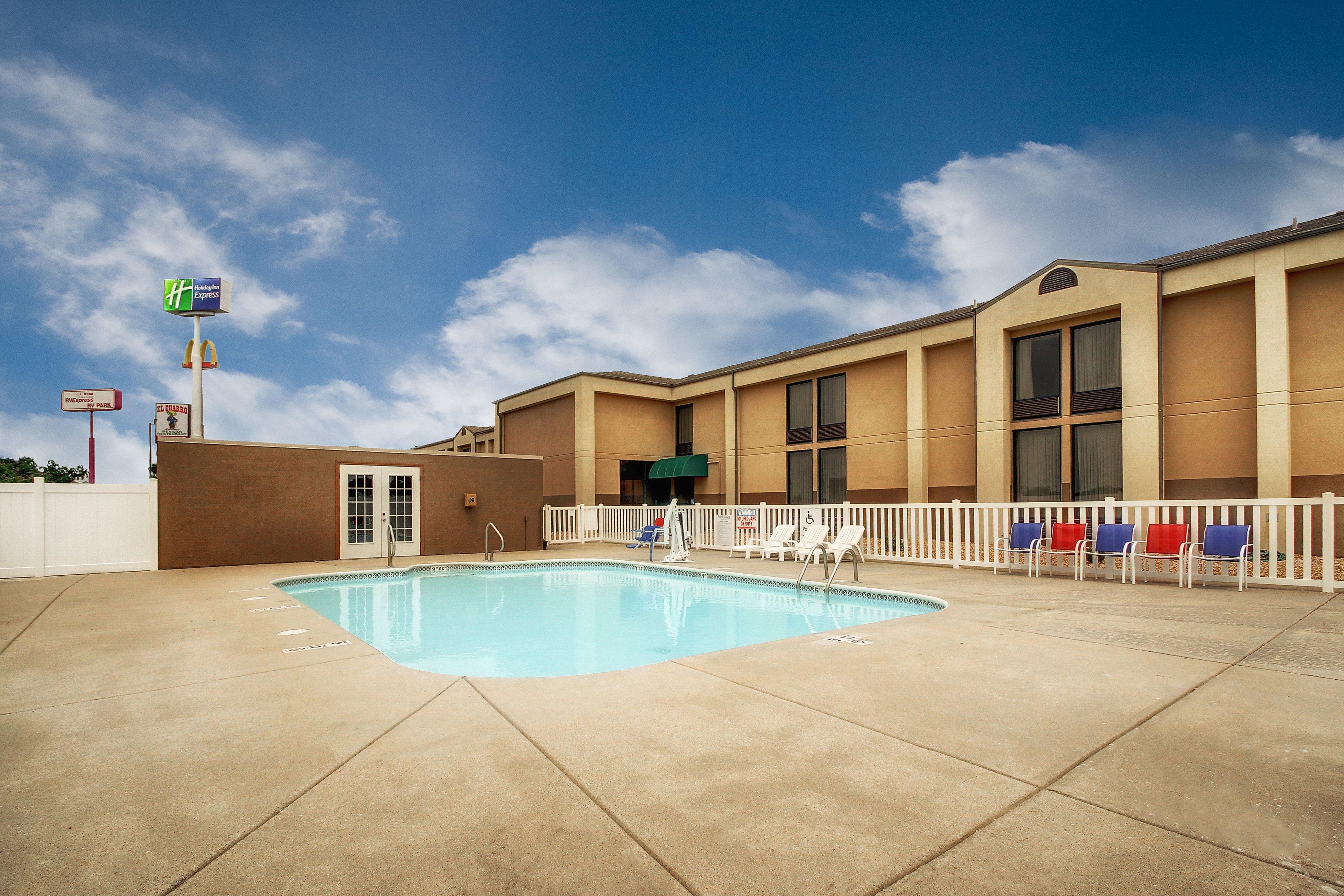 Holiday Inn Express Marshfield - Springfield Area By Ihg Eksteriør billede